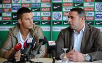 Fussball Bundesliga Saison 2010/2011: Werder Bremen praesentiert Neuzugang Marko Arnautovic