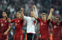 Fussball CHL  Saison 2011/2012:  (v. li.) Mario Gomez, Nils Petersen , Torwart Manuel Neuer , Toni Kroos, Philipp Lahm (v. li., FC Bayern Muenchen)