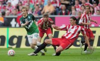 Fussball 1. Bundesliga  Saison 2010/2011: FC Bayern Muenchen - Werder Bremen