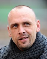 Fussball 1. Bundesliga : Trainer Holger Stanislawski (FC St. Pauli)