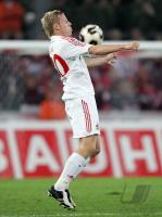 Fussball 1. Bundesliga: Koeln, LELL Einzelaktion am Ball