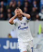 FUSSBALL1. Bundesliga  Saison 2011/2012: Raul (FC Schalke 04)