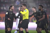 Fussball 1. Bundesliga Saison 21/22: FC Augsburg - FC Bayern Muenchen