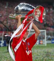 FUSSBALL CHAMPIONSLEAGUE FINALE 2000/2001:  JUBEL Mehmet Scholl (FC Bayern Muenchen)