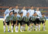 FUSSBALL  Olympia 2008  Peking  Vorrunde Elfenbeinkueste - Argentinien
