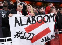 Fussball CHL 16/17 Achtelfinale: Arsenal London - FC Bayern Muenchen