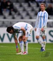 2. Fussball Bundesliga: (v. li.) Enttaeuschung bei Djordje Rakic, Stefan Aigner  (1860 Muenchen)