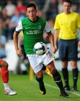 FUSSBALL, Bundesliga, SV Werder Bremen: OEZIL Einzelaktion