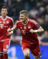 Fussball International CHL Saison 13/14: JUBEL Bastian Schweinsteiger (FC Bayern Muenchen)