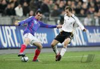 Fussball Nationalmannschaft: Frankreich - Deutschland, Zweikampf