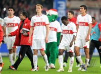 Fussball 1. Bundesliga : Serdar Tasci , Georg Niedermeier , Arthur Etienne Boka, Maza Rodriguez (v. li., VfB Stuttgart)