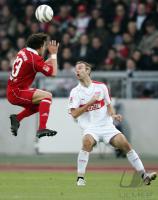 Fussball 1. Bundesliga: Stuttgart - Bayern, Zweikampf
