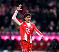 Fussball 1. Bundesliga  Saison  2025/2026  16. Spieltag FC Bayern Muenchen -  VfL Wolfsburg