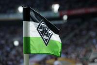 1. FUSSBALL BUNDESLIGA: Fahne vob Borussia