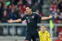 Fussball CHL&Acirc;&nbsp; Saison 12/13:  JUBEL Claudio Pizarro (FC Bayern Muenchen)