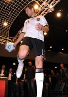 Fussball Nationalmannschaft : ADIDAS WM 2010 Trikot Vorstellung