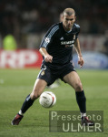 FUSSBALL CHL   Zinedine Zidane (Real) am Ball