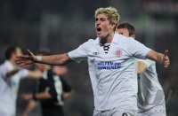 Fussball: 1. Bundesliga Saison 2010/2011: St. Pauli, OCZIPKA