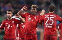 Fussball 1. Bundesliga 15/16: FC Augsburg - FC Bayern Muenchen