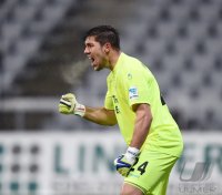 Fussball 2. BUNDESLIGA 14/15 : TSV 1860 Muenchen -  1. FC Kaiserslautern