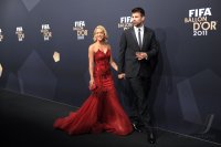 Fussball International  FIFA Ballon d Or 2011:  Gerard Pique (re, Barca) und Freundin  Shakira (Kolumbien)