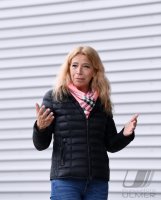 Uebergabe Corona-Schnelltests:  DRK-Kreisvorsitzende /  Aerztin Dr. Lisa Federle