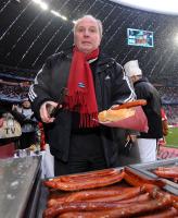 Fussball 1. Bundesliga : FCB Praesident Uli Hoeness