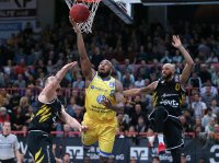 Basketball 1. Bundesliga 17/18 Hauptrunde: Walter Tigers Tuebingen - Basketball Laewen Braunschweig