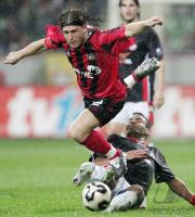 Fussball Uefa Cup: Leverkusen - Sofia, Zweikampf