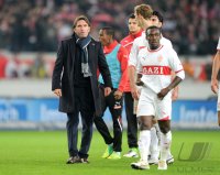 Fussball 1. Bundesliga : Trainer Bruno Labbadia, Arthur Etienne Boka (v. li., VfB Stuttgart)