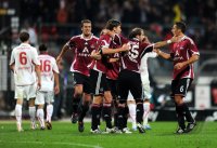 Fussball 1. Bundesliga : JUBEL Javier Pinola, Dominic Maroh (v.li., 1 FC Nuernberg)