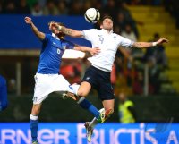 Fussball International:  Federico Balzaretti (li, Italien) gegen Oliver Giroud (Frankreich
