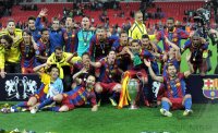 Fussball Champions League Finale 2011: JUBEL mit Pokal Lionel Messi (Barca) und dem Team