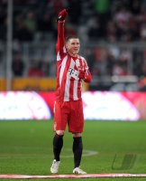 Fussball 1. Bundesliga : Bastian Schweinsteiger (FC Bayern Muenchen) verlaengert seinem Vertrag um weitere Fuenf Jahre