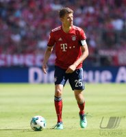 Fussball 1. Bundesliga Saison 17/18: FC Bayern Muenchen -  VfB Stuttgart