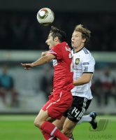 Fussball International EM 2012-Qualifikation: Halil Altintop (li, Tuerkei) gegen Holger BADSTUBER (re, Deutschland)