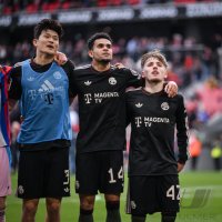 Fussball 1. Bundesliga  Saison  2025/2026  28. Spieltag SC Freiburg - FC Bayern Muenchen