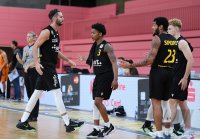 Basketball 2. Bundesliga  20/21 Testspiel: Tigers Tuebingen - wiha Panthers Schwenningen