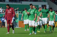FUSSBALL  DFB Pokal 1. Hauptrunde 2011: Enttaeuschung  Werder Bremen
