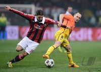 FUSSBALL INTERNATIONAL CHL ACHTELFINALE 12/13: AC Mailand - FC Barcelona