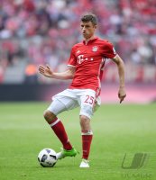 Fussball 1. Bundesliga Saison 2016/2017: FC Bayern Muenchen - FC Augsburg