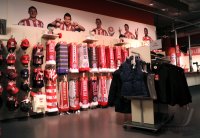 Fussball 1. Bundesliga : FCB Megastore in der Allianz Arena