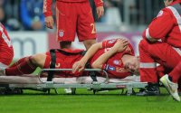 Fussball CHL  Saison 2011/2012:  VERLETZUNG; Bastian Schweinsteiger (FC Bayern Muenchen)