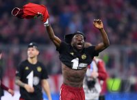 Fussball 1. Bundesliga Saison 21/22: JUBEL FC Bayern Muenchen feiert die 32. Meisterschaft