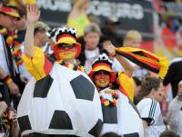 FUSSBALL WM 2010, VORRUNDE: Deutschland - Serbien