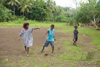 FUSSBALL: FEATURE BRANDRODUNG EINES FUSSBALLPLATZES