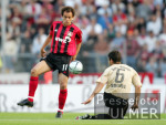 Fussball Liga Pokal: Muenchen - Leverkusen, Zweikampf