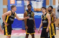 Basketball 2. Bundesliga  20/21: wiha Panthers Schwenningen - Tigers Tuebingen