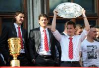 Fussball: FC Bayern feiert zum Saisonabschluss auf dem Marienplatz