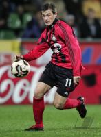 Fussball 1. Bundesliga: Leverkusen, LAZOVIC Einzelaktion am Ball
